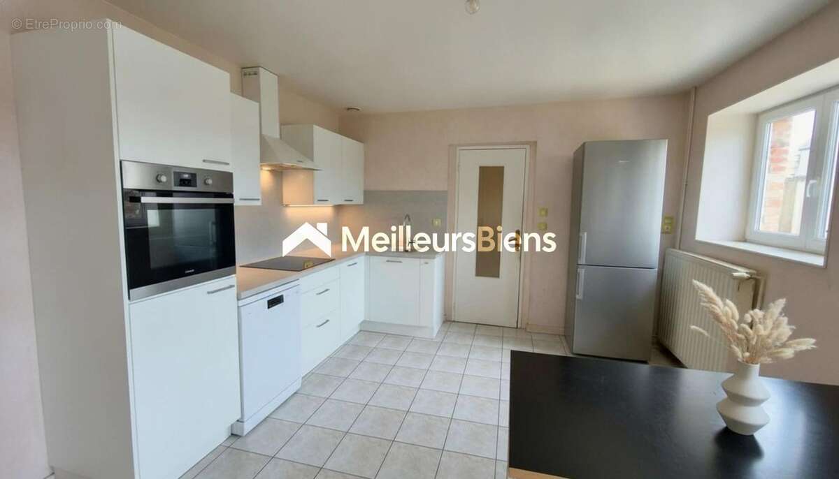 RENAZE - Maison 3 chambres avec jardin de 410 m2 - photo 16