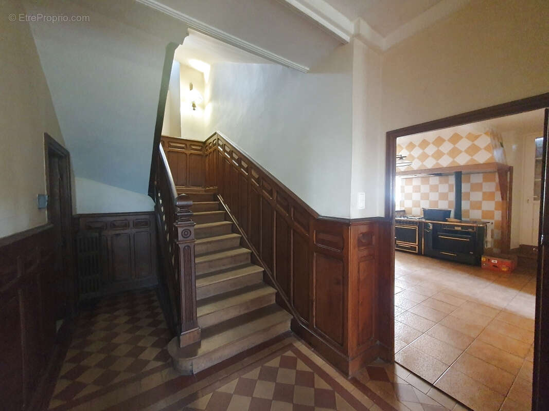 Maison à MARCILLAC-LA-CROISILLE