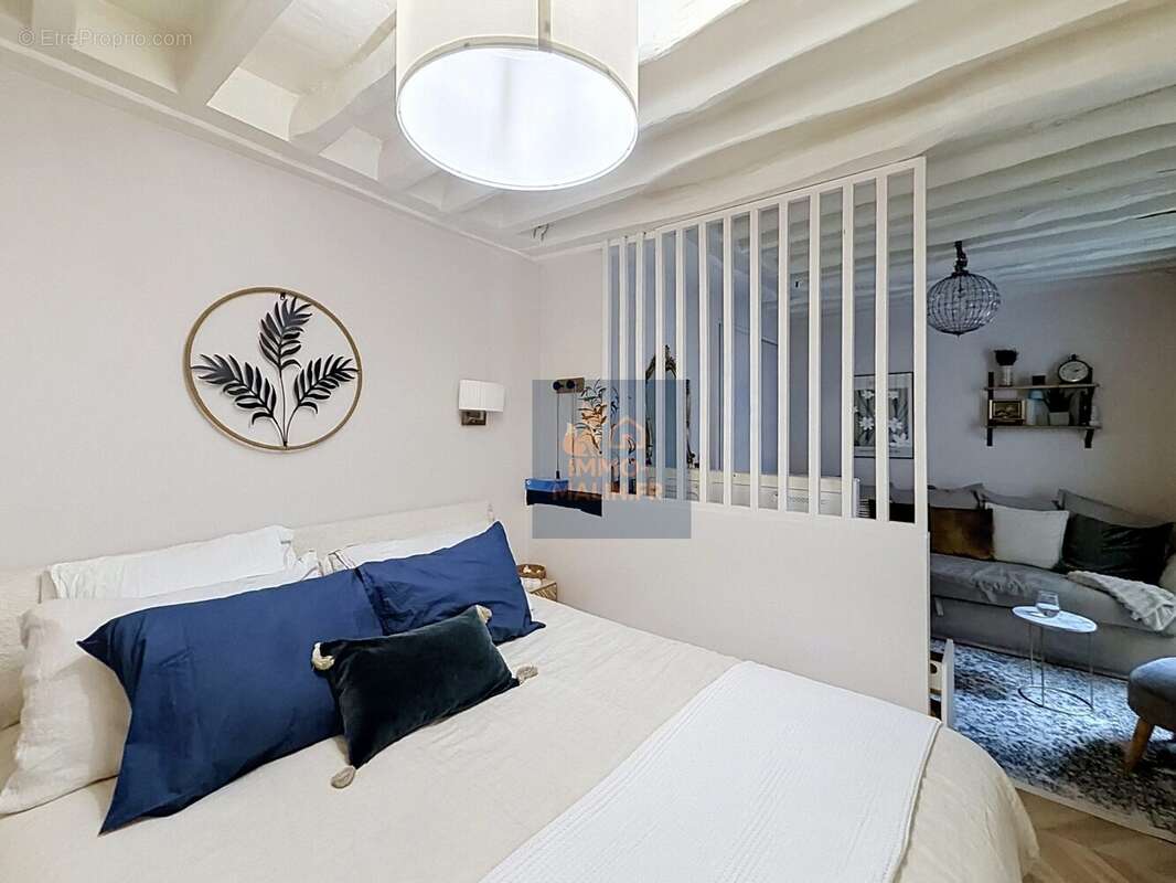Appartement à PARIS-4E