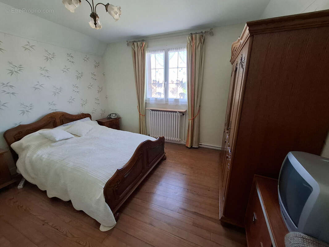 Maison à SAINTE-GENEVIEVE