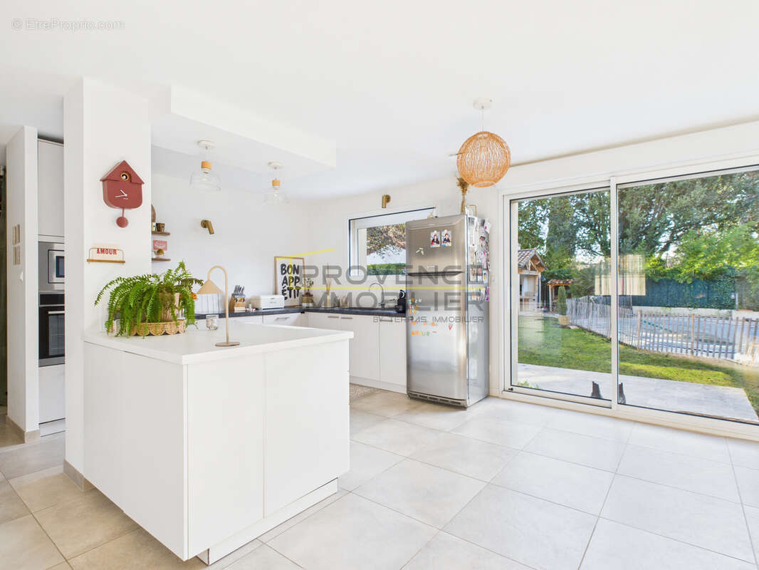 Maison à MONTELIMAR