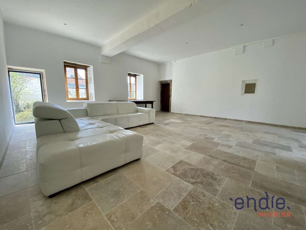 Maison à BRESSOLLES