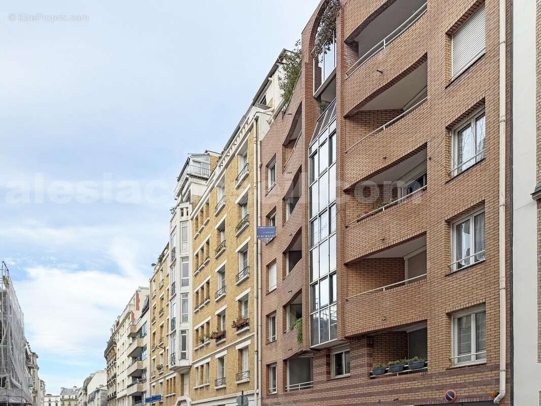 more4-gros-imm1 - Appartement à PARIS-14E