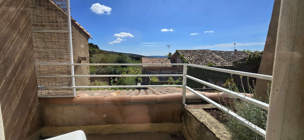 Maison à MONTPEYROUX