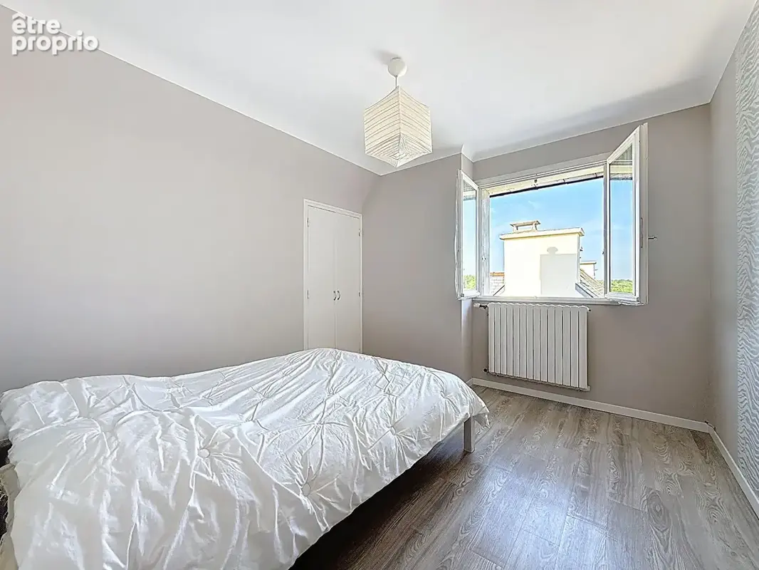 MUZILLAC centre - Maison T6 de 110 m² - photo 9