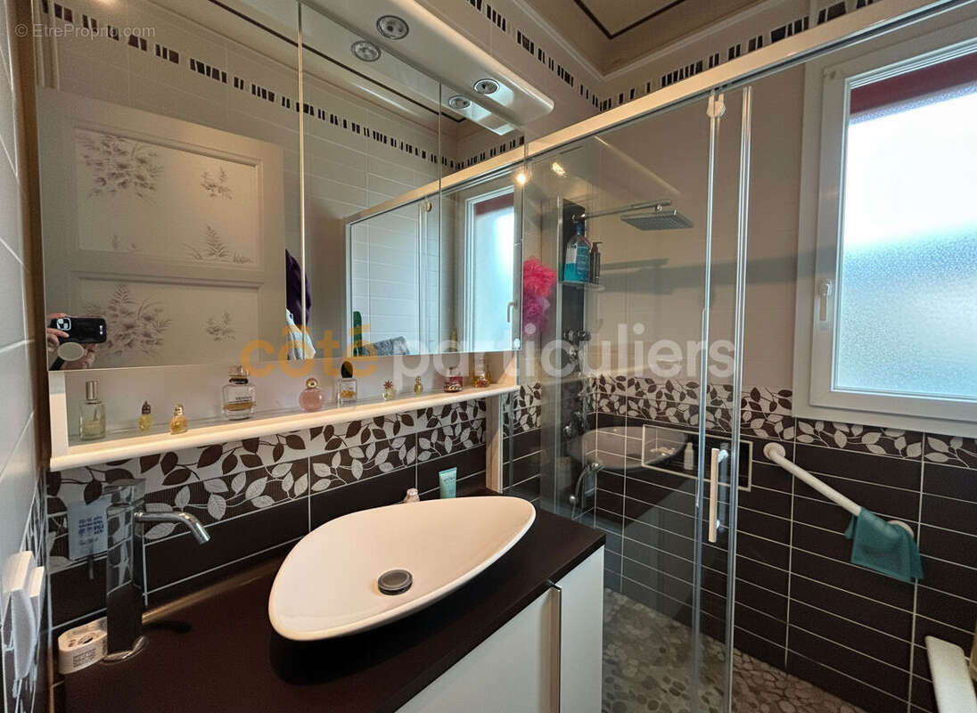 Maison à VIGNEUX-SUR-SEINE