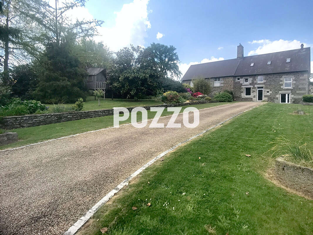 Maison à SAINT-SEVER-CALVADOS