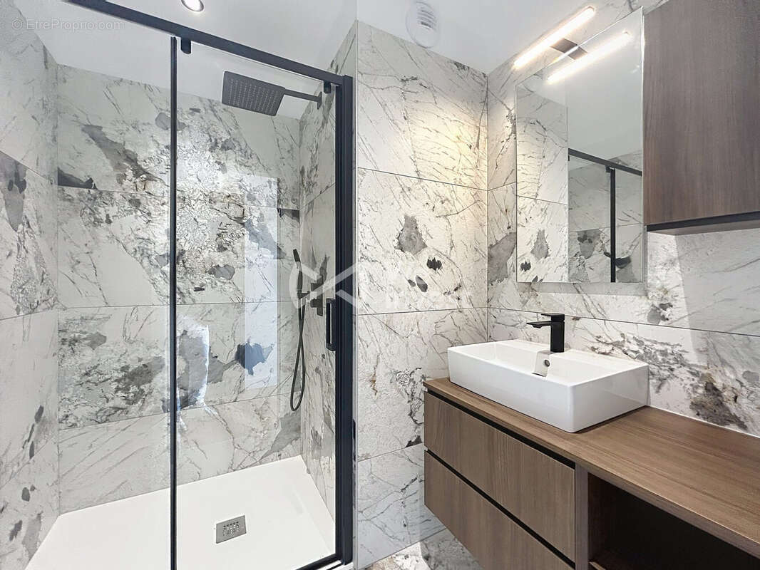 Appartement à CASTRIES