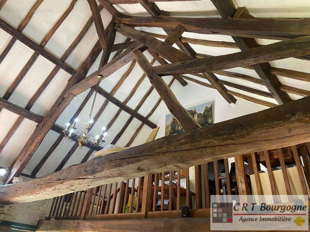 Maison à SAINT-MAURICE-LE-VIEIL