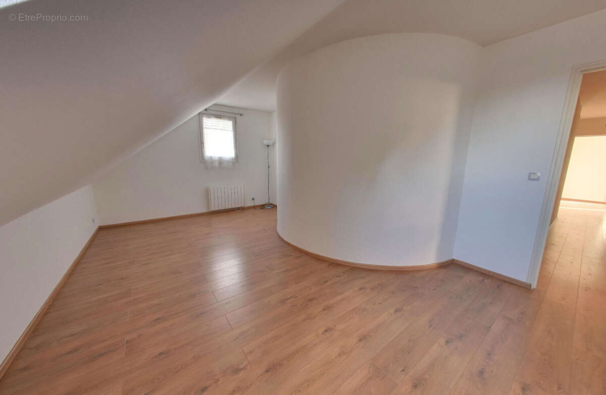 Appartement à DOURDAN