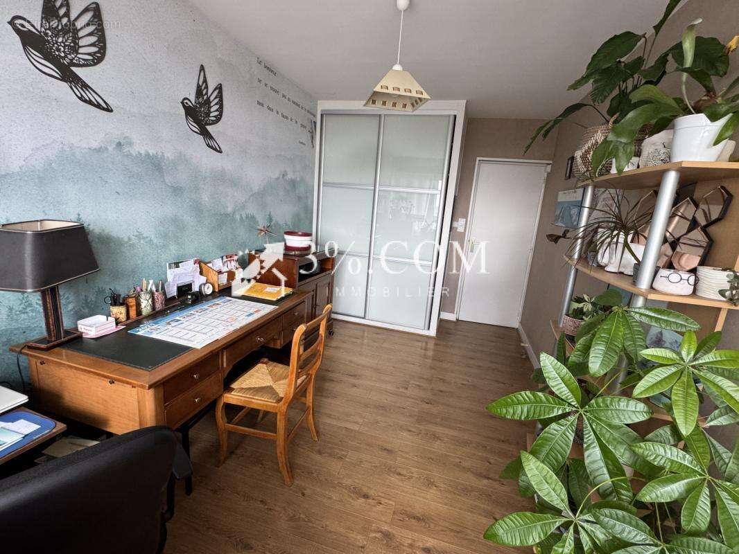 Appartement t3 avec garage, cave et balcon   hypercentre de - photo 10