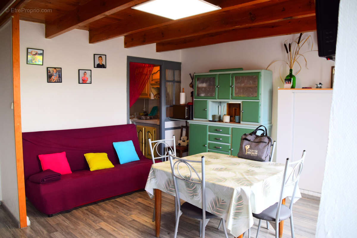 Maison à COUCOURON