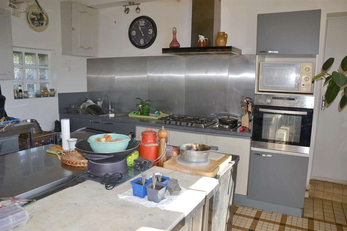 Maison 110 m² à Saint-Evroult-Notre-Dame-Du-Bois  - photo 3