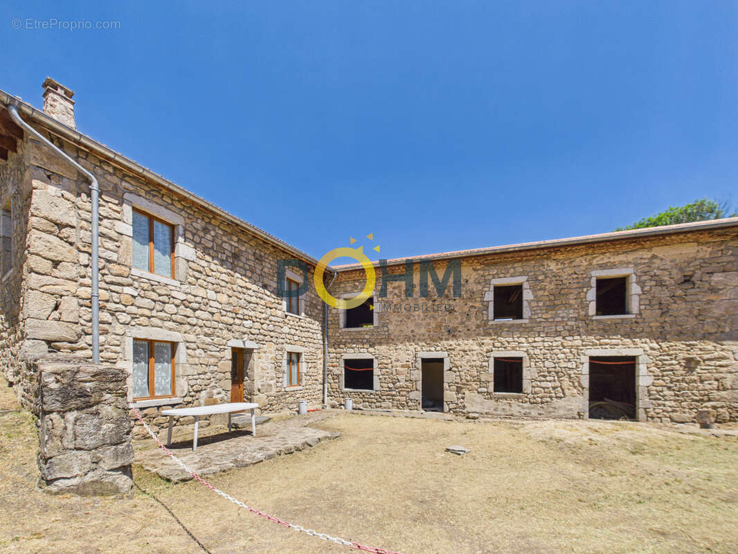 Ensemble immobilier avec une maison habitation habitable et un ancien corps de ferme avec toiture neuve a  ame - photo 6