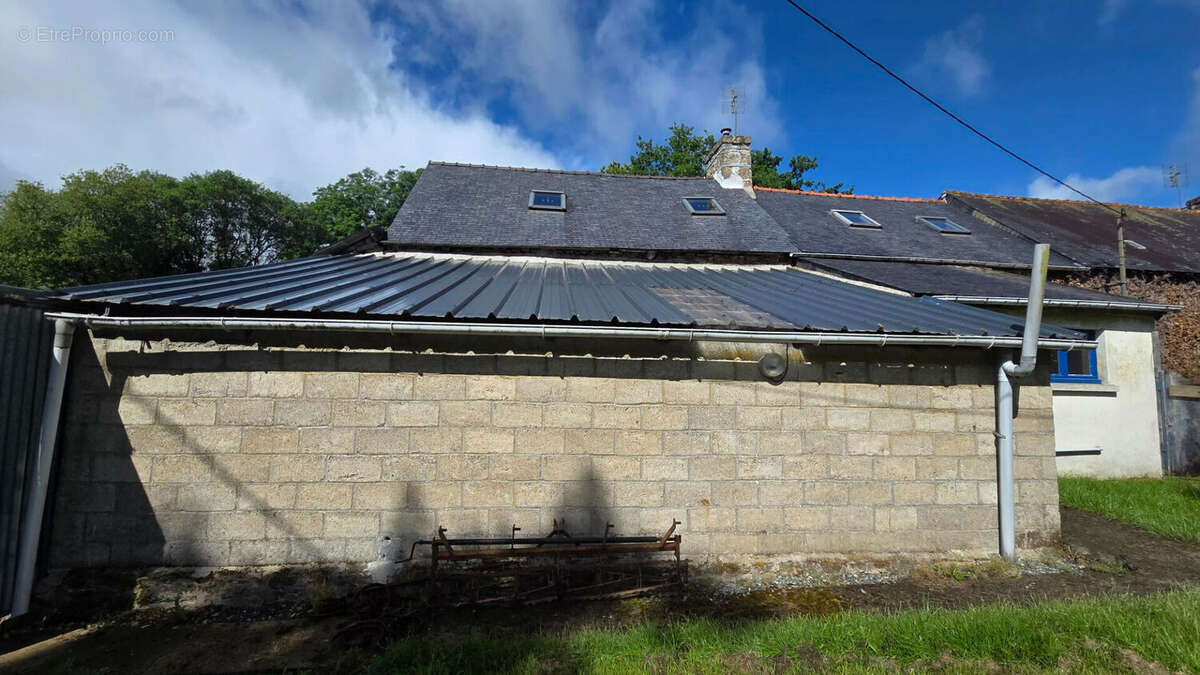 20 min au Sud de Guingamp Maison sur environ 5000m² de terrain avec hangar - photo 12