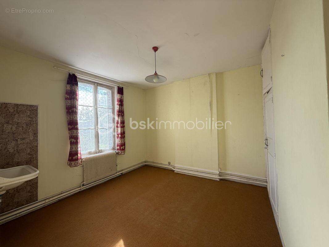 Maison à PONT-L&#039;EVEQUE