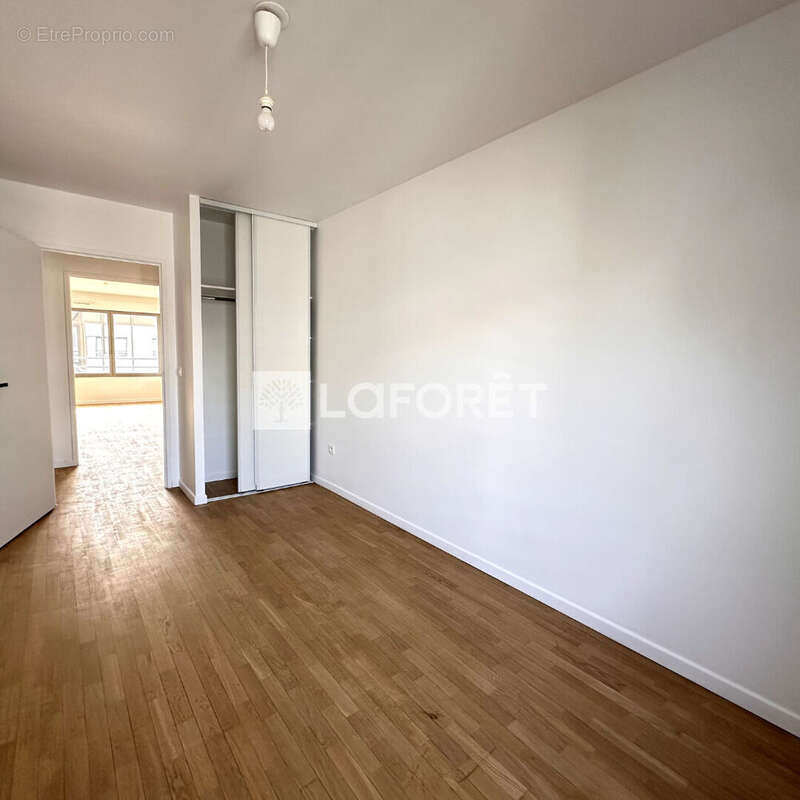 Appartement à NANTERRE