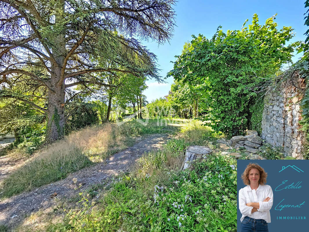 Terrain 580 m² à Seyssins  - photo 2