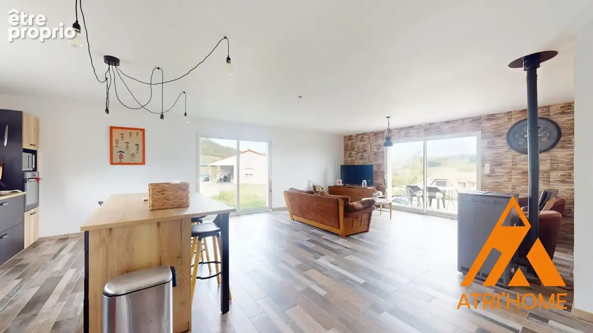Maison 4 pièces 105 m² à vendre à Carlat (15130) - photo 6