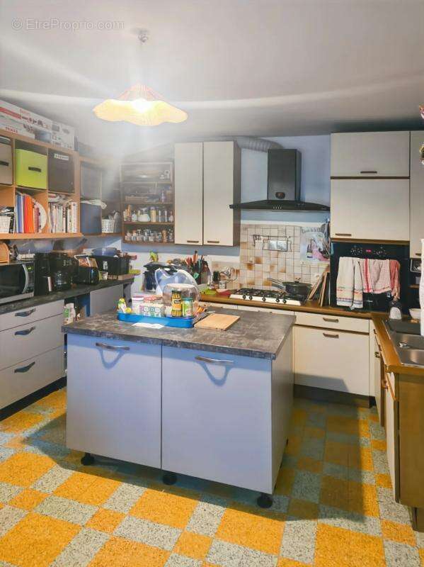 Maison à MONTREUIL-BELLAY