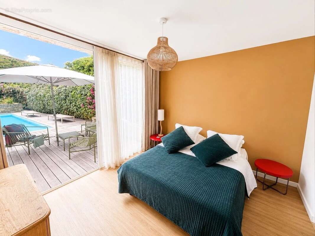 OLETTA / Villa 5 pièces avec piscine et jardin arboré. - photo 6