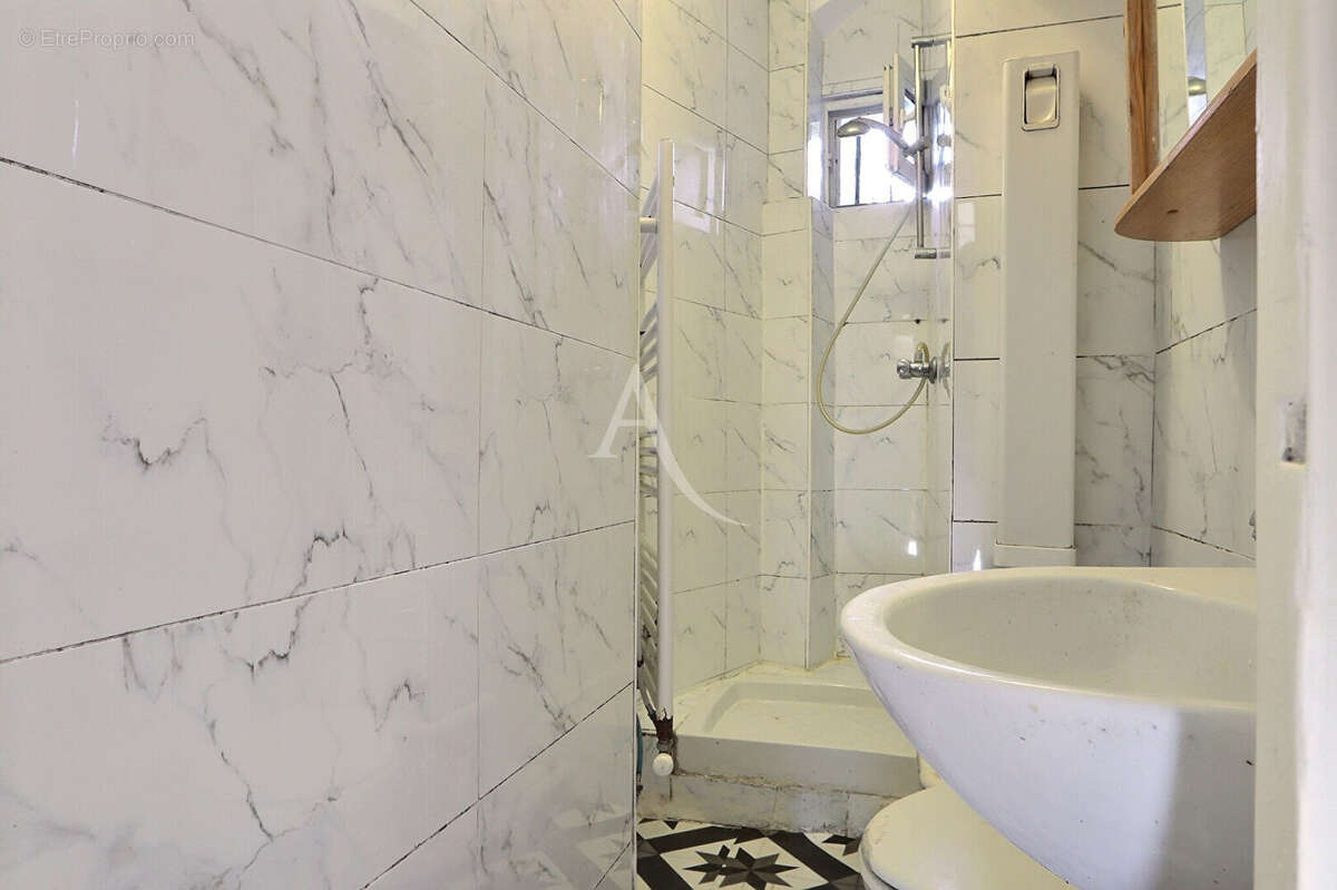 Appartement à AUBERVILLIERS