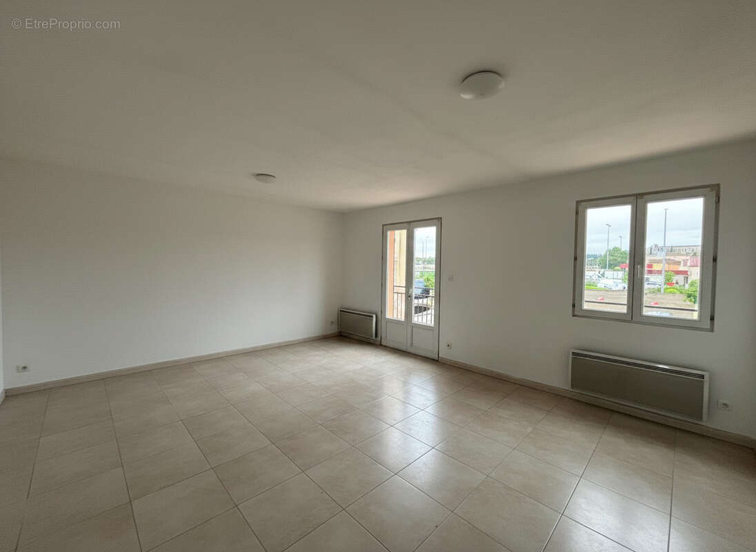 Appartement à SAINT-MAXIMIN-LA-SAINTE-BAUME