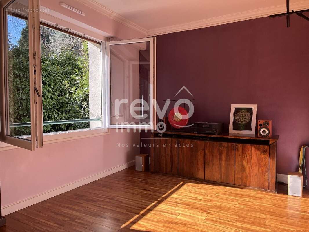 Appartement à CHATENAY-MALABRY