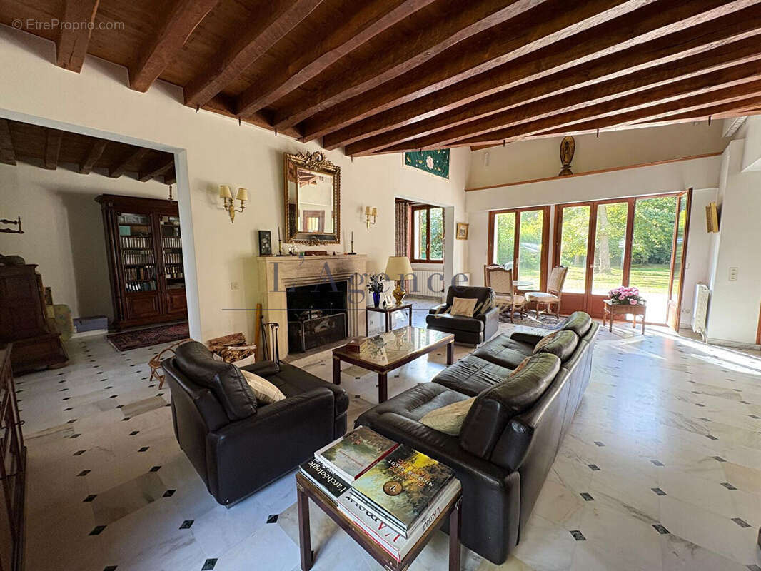 Maison à LAMORLAYE