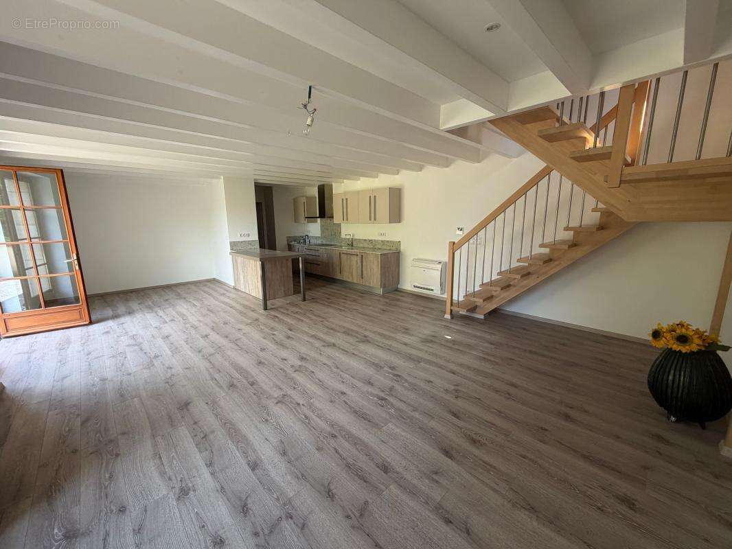 Maison de charme entièrement rénovée avec garage et jardin au cœur de La Roque-Gageac - photo 5