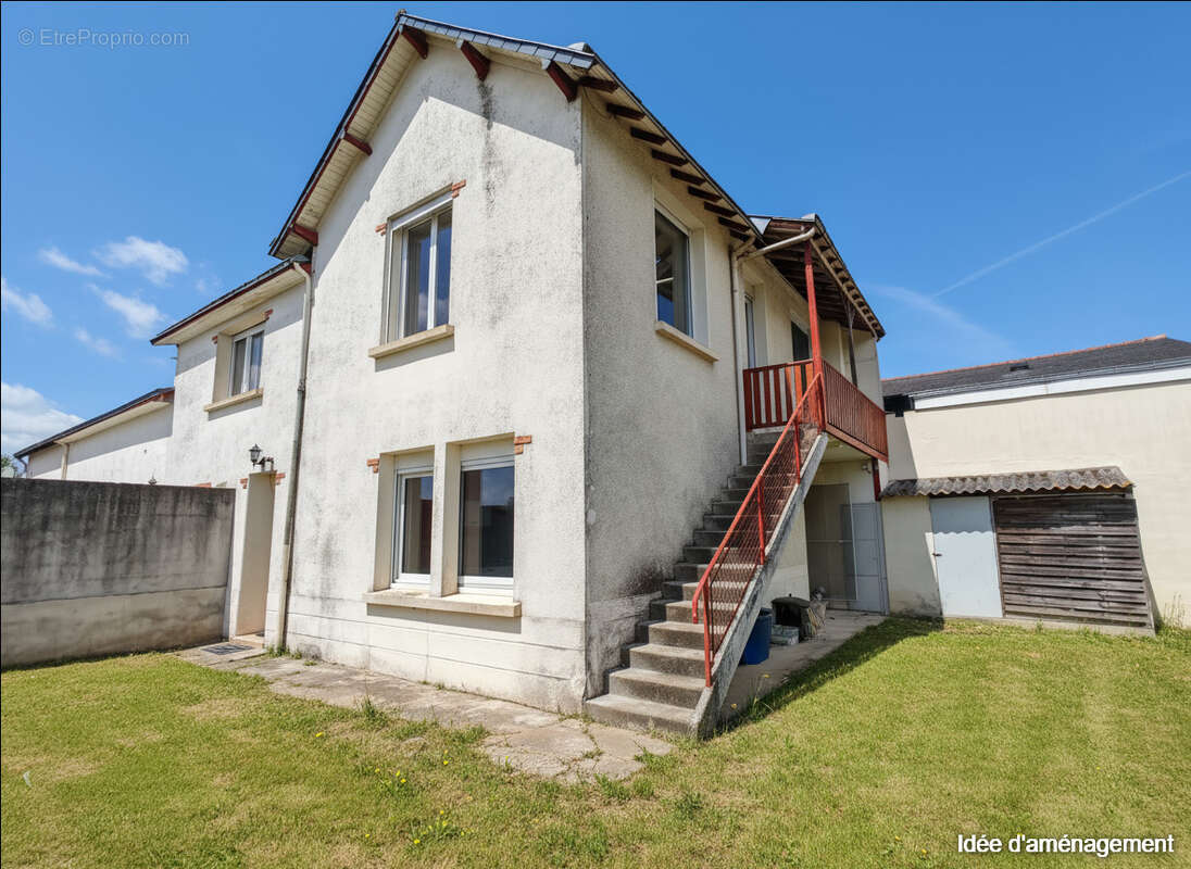 Maison à SAINT-HERBLON