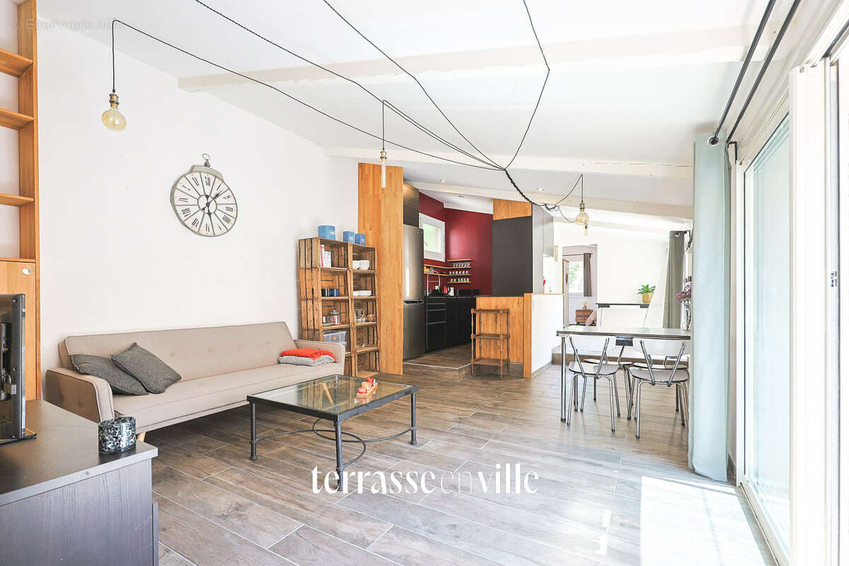 Appartement à AIX-EN-PROVENCE