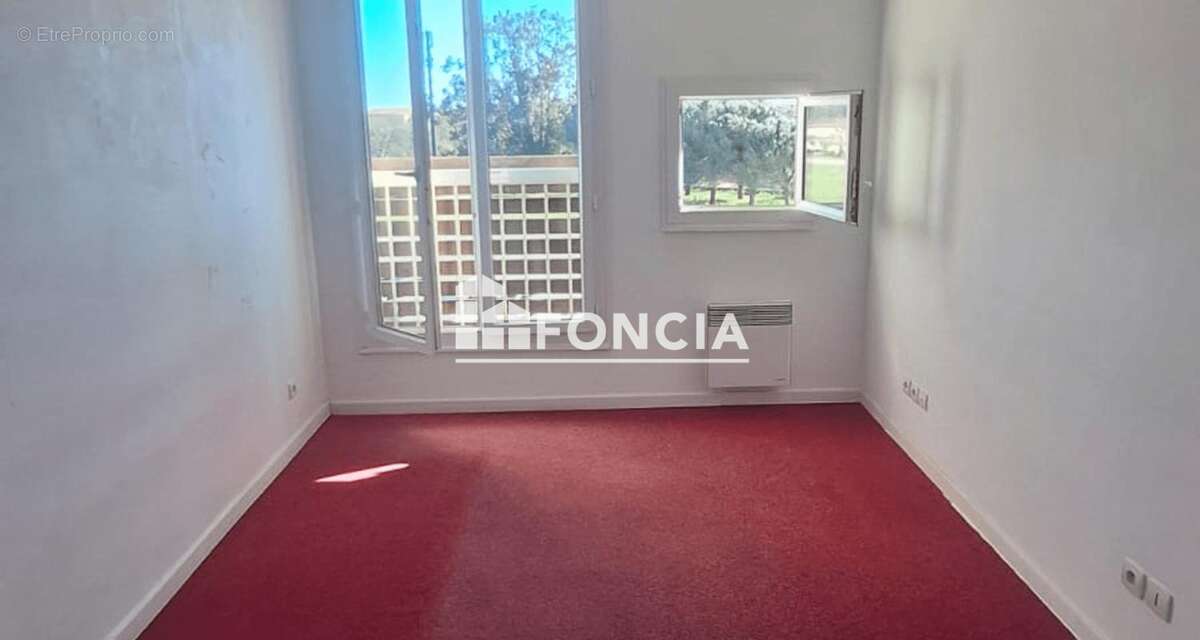 Appartement à LA LONDE-LES-MAURES