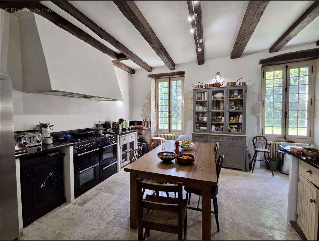 Superbe maison de Maître avec ses dépendances au coeur de la nature du Lot et Garonne - photo 2