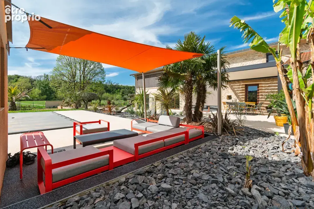 Bastide de Grand Standing : Un Écrin de Luxe et de Confort , une rénovation exceptionnelle et qualitative. - photo 6
