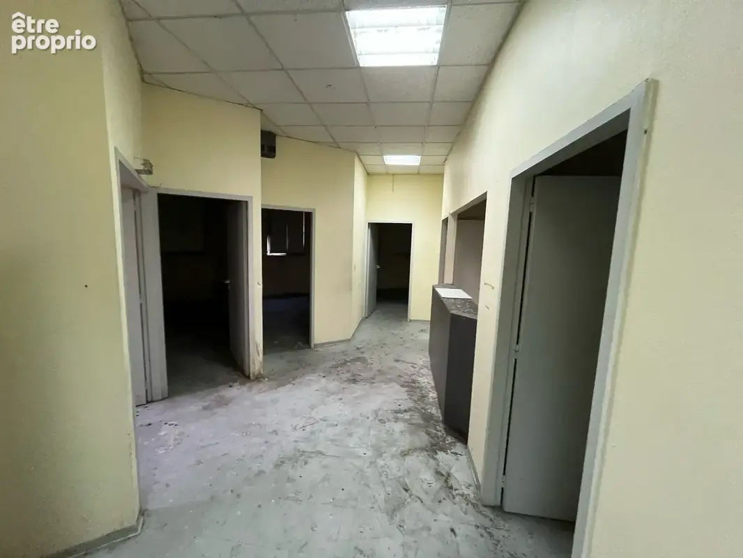 Ensemble immobilier de 410 m2 à aménager avec rooftop - photo 6