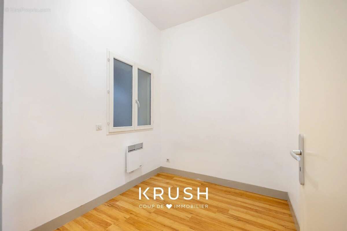 Appartement à MARSEILLE-2E