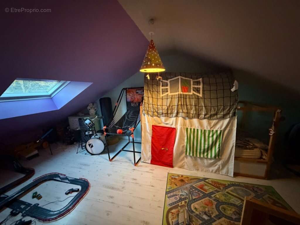 Maison à SAINT-LAURENT-D'ANDENAY