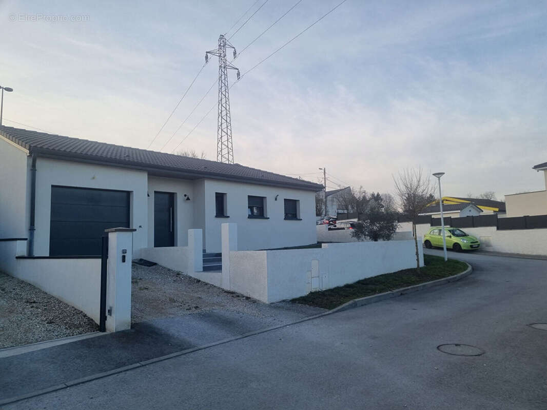 Maison à VIRIAT