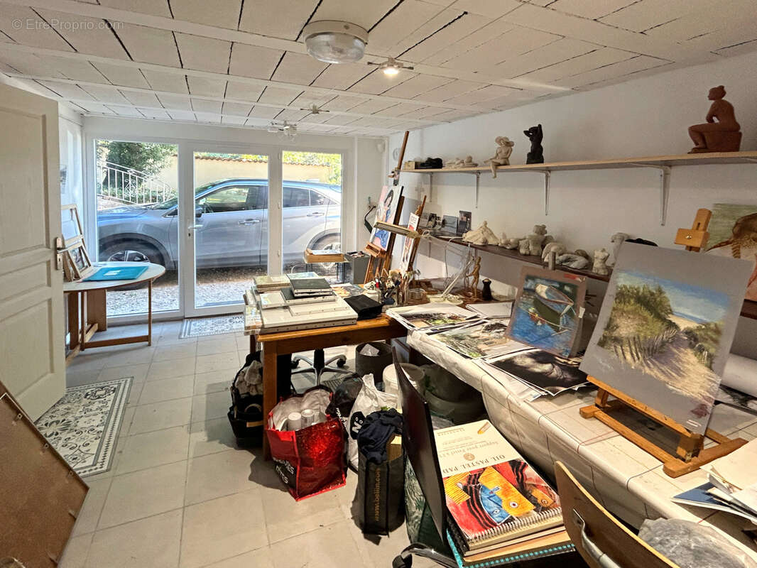 Maison à SAINT-QUENTIN-LA-POTERIE