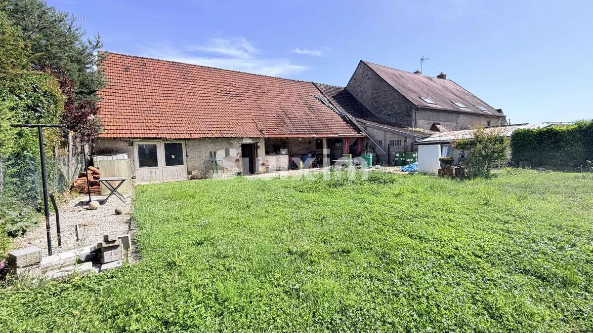 Maison à AUXONNE