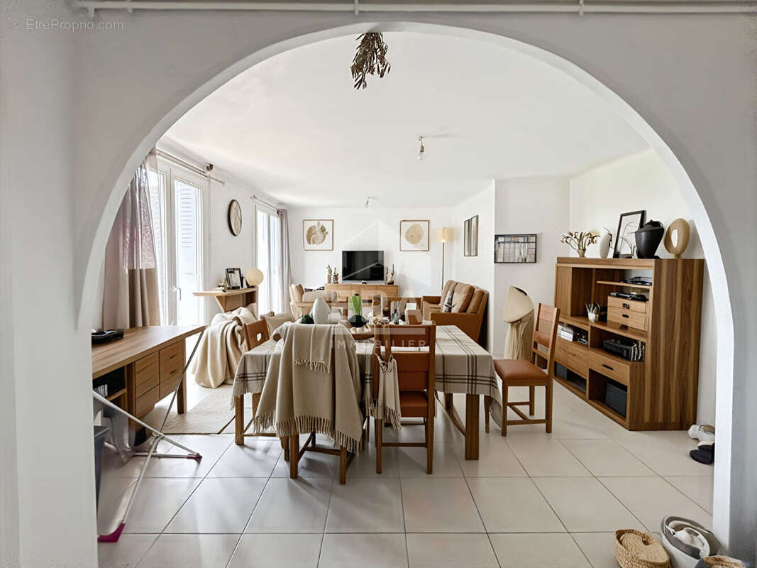 Appartement à MARSEILLE-14E