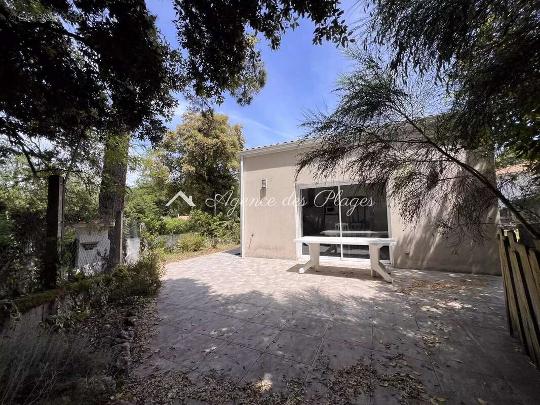 Maison à MESCHERS-SUR-GIRONDE