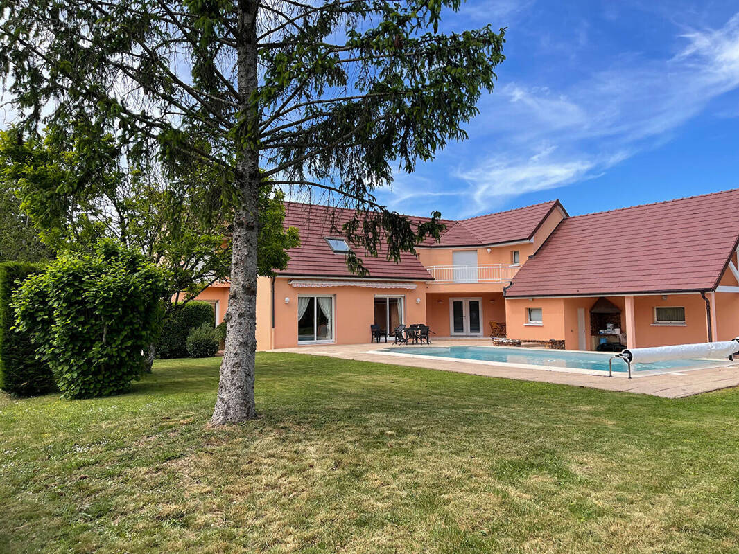 Maison à COUTERNON