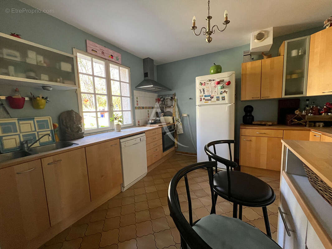Maison Saint Julien De Chedon - 166 m² - photo 6