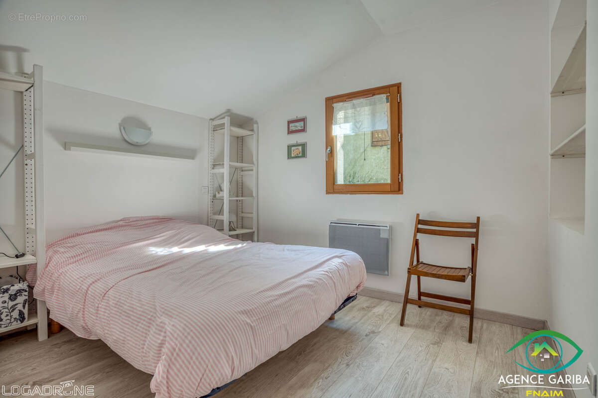 Maison à LACAPELLE-BIRON