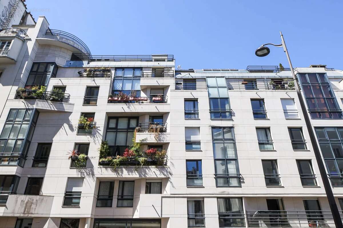 Appartement à PARIS-18E