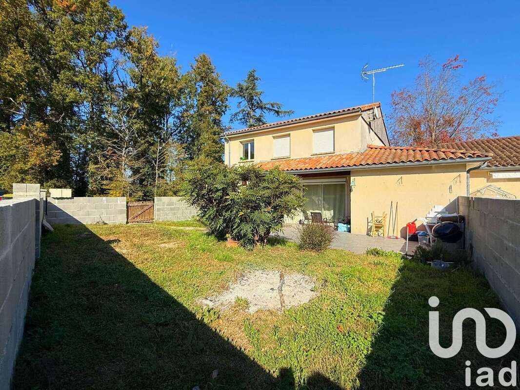 Photo 2 - Maison à AVAILLES-LIMOUZINE