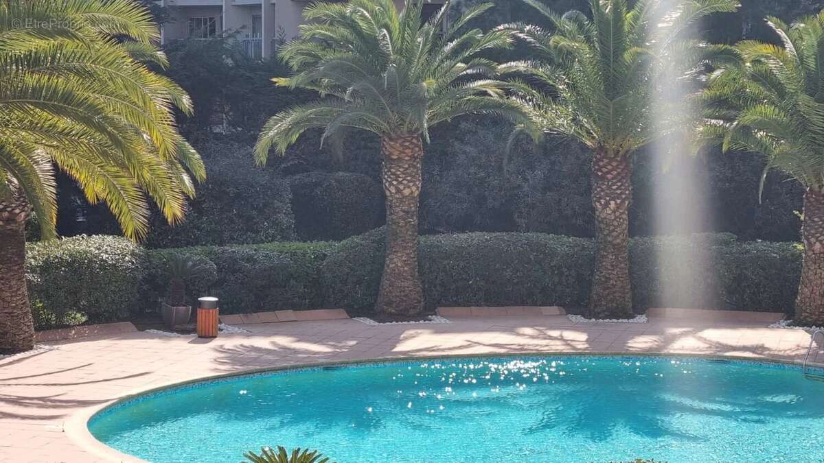 Appartement à MANDELIEU-LA-NAPOULE