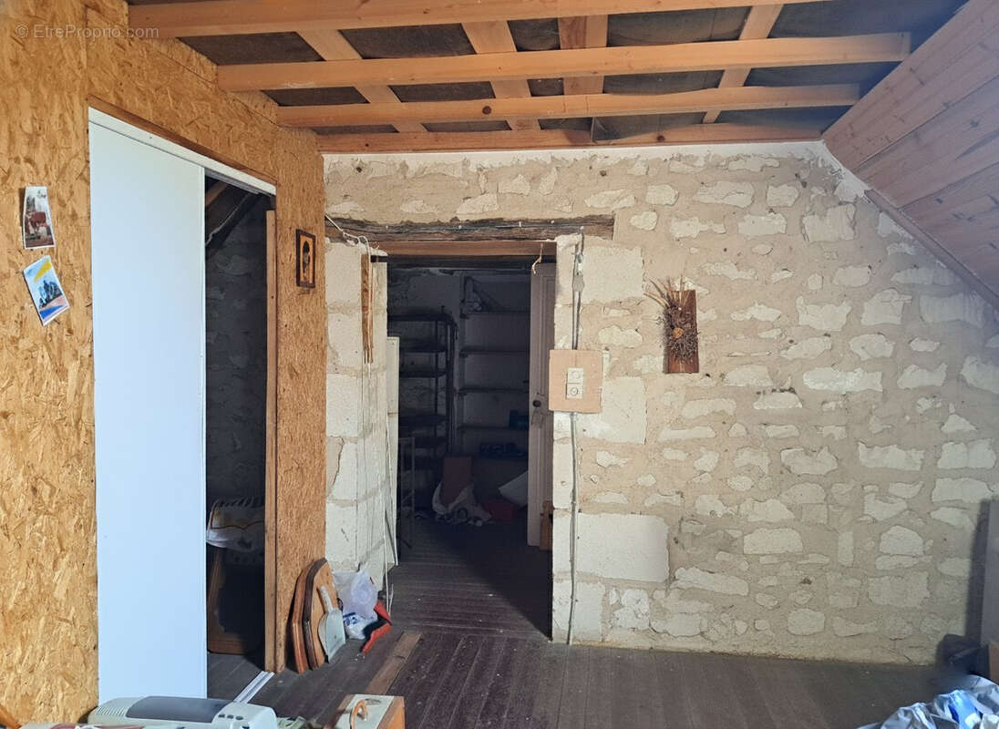 Maison à THURE